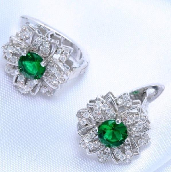 925 Sterling Silver Round Cut Green Emerald & Austrian Crystal Daisy S