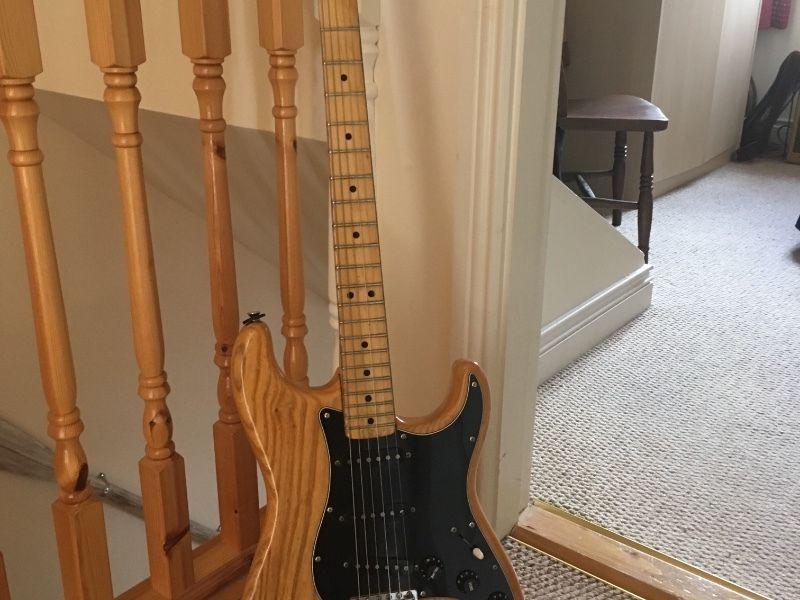 1976 Fender Stratocaster (CBS)