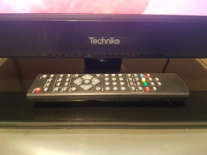 Technika 40'' Full HD 1080p LCD TV Saorview + Usb