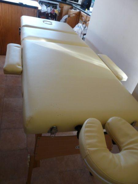 Therapy Bed, fully portable, very good condition