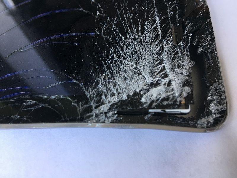 Damaged Ipad Air 2/ Iphone 5s