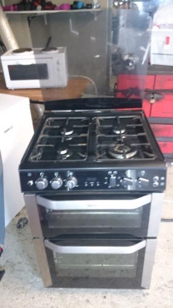 Belling gas cooker