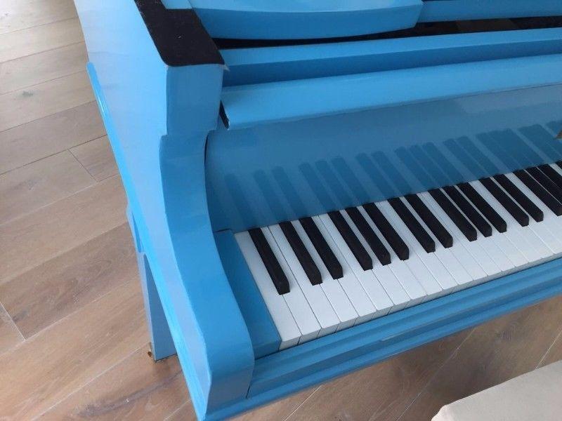 COLOURFUL BABY GRAND PIANOS