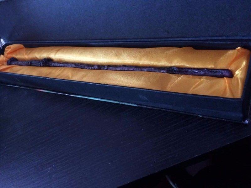 PERFECT CONDITION - Harry Potter collectors wand for sale