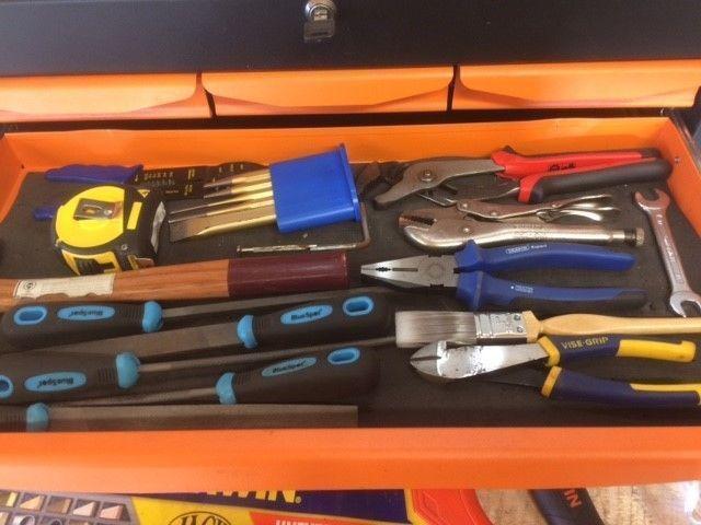 LARGE SELECTIONS OF TOOLS