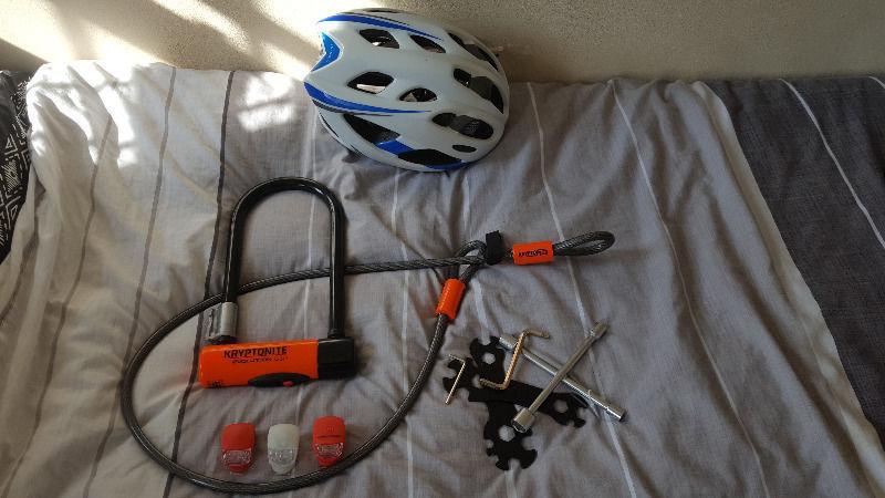 Carrera Bike + Lock and cable lock + Helmet + tools