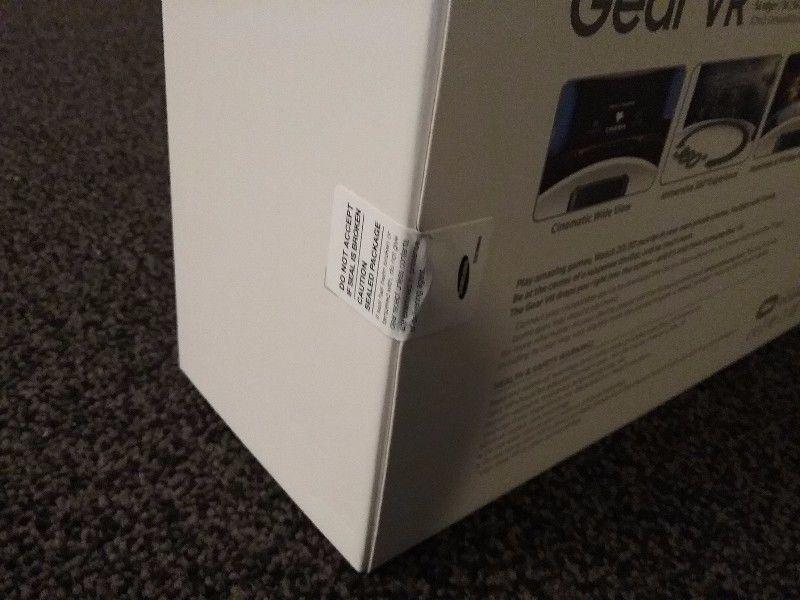 Brand new-Samsung Galaxy VR headset