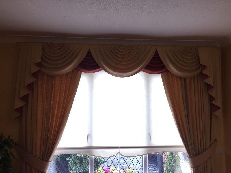 Free curtains