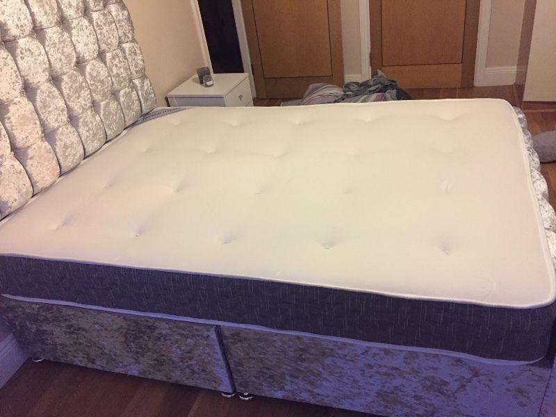 Double bed + mattress