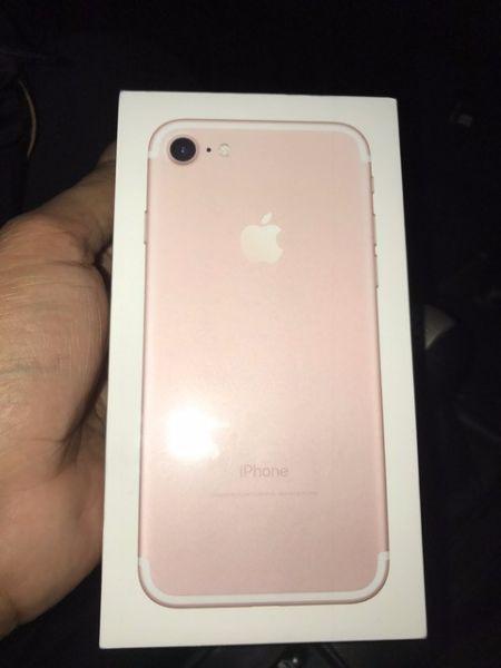 Iphone 7 Rose gold.Unlocked New