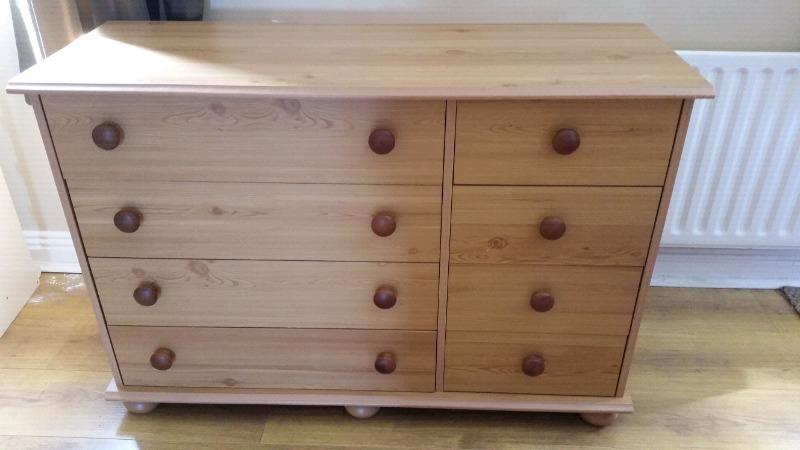 Small wardrobe and chest of drawers