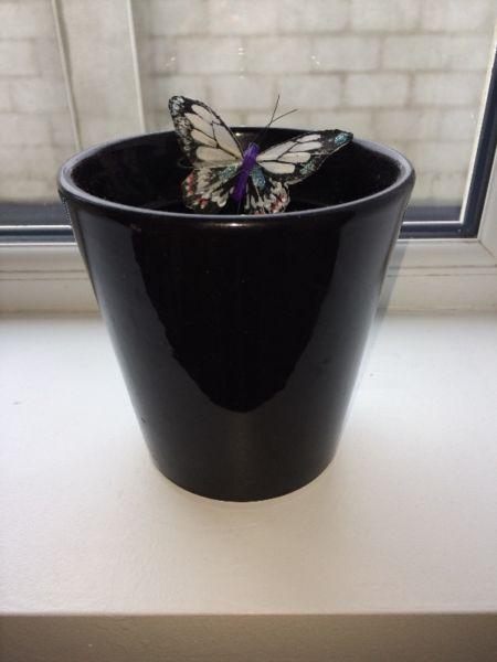 Black Flower Pot + FREE butterfly planter decoration - Used