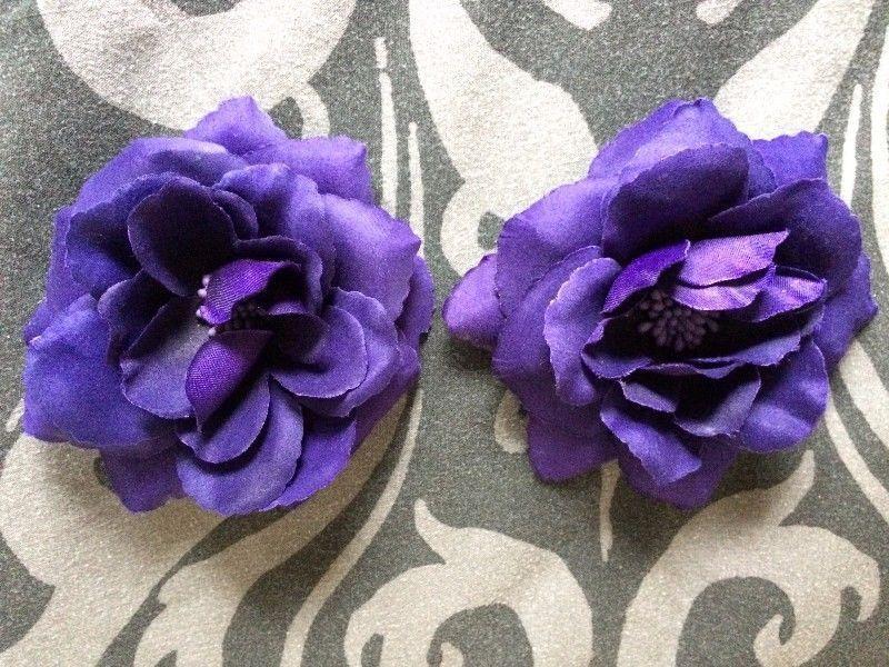 *URGENT* Flower hair clips (x2) - Used