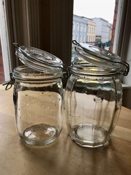Big Crystal Clear Airtight Containers 2 for €5