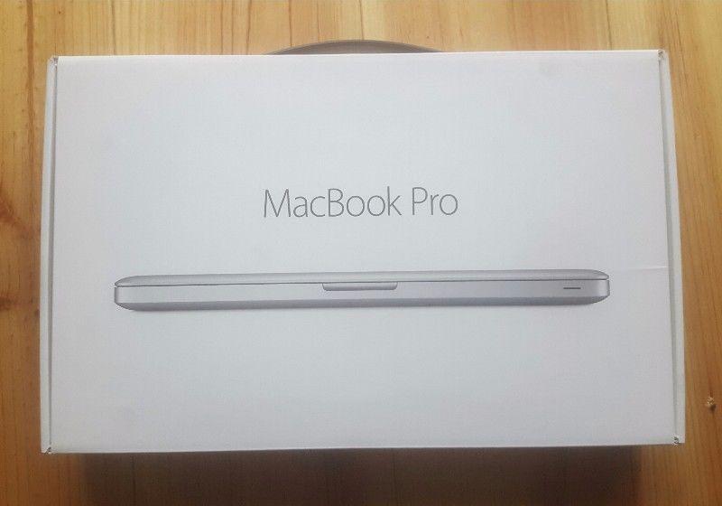 Genuine MacBook Pro EMPTY BOX In New Condition
