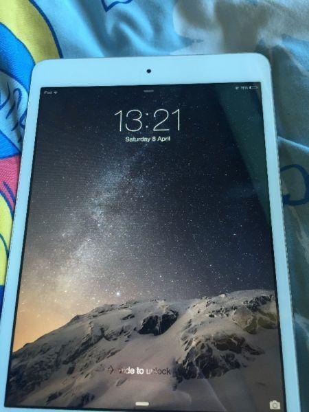 iPad Mini white 16gb - Perfect condition!