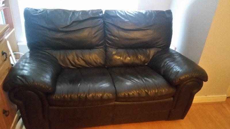 2 Leather Sofas, great condition. Must collect. €50 for both!