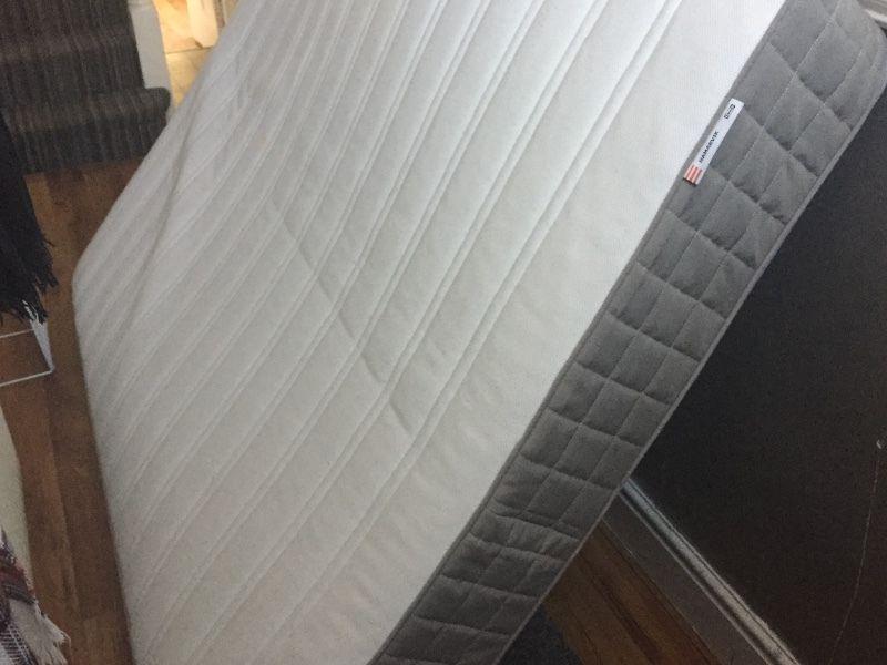 Double mattress - For free
