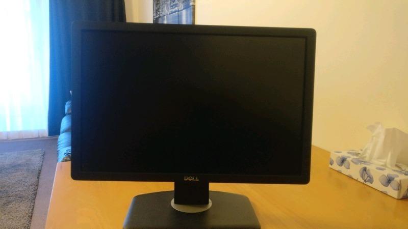 Dell 19 inch Flat LED monitor (no hdmi)
