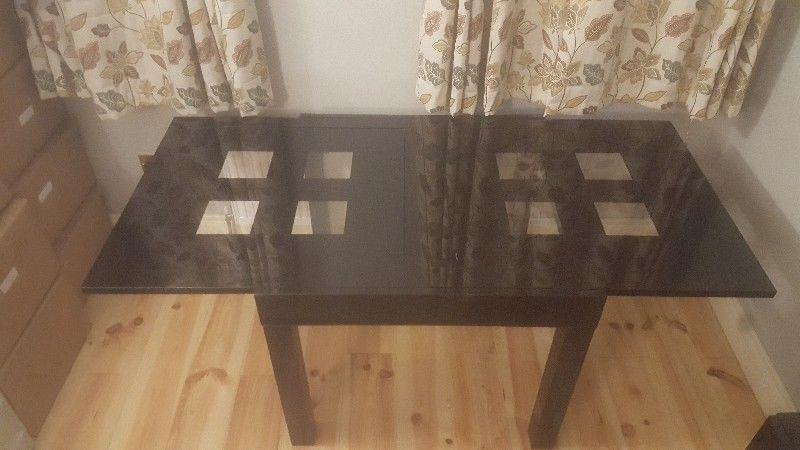 Extendable Glass Table Black Nearly New Condition