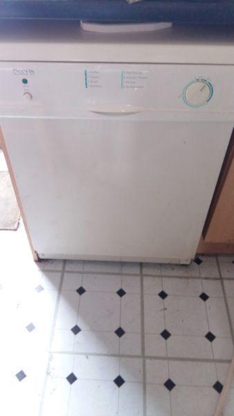 Cooker and dishwasher