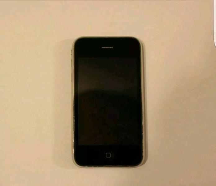 Apple iPhone 3GS - 8GB - Black (Unlocked)