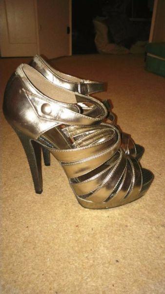 High Heels Size 37/4 Almost New