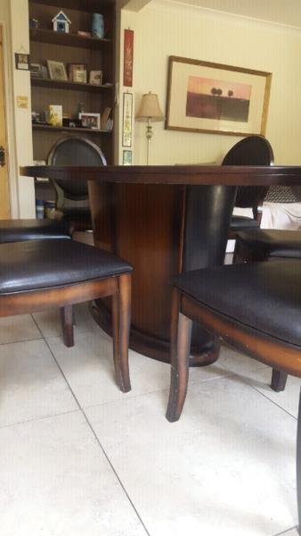 6 Chair Dining set