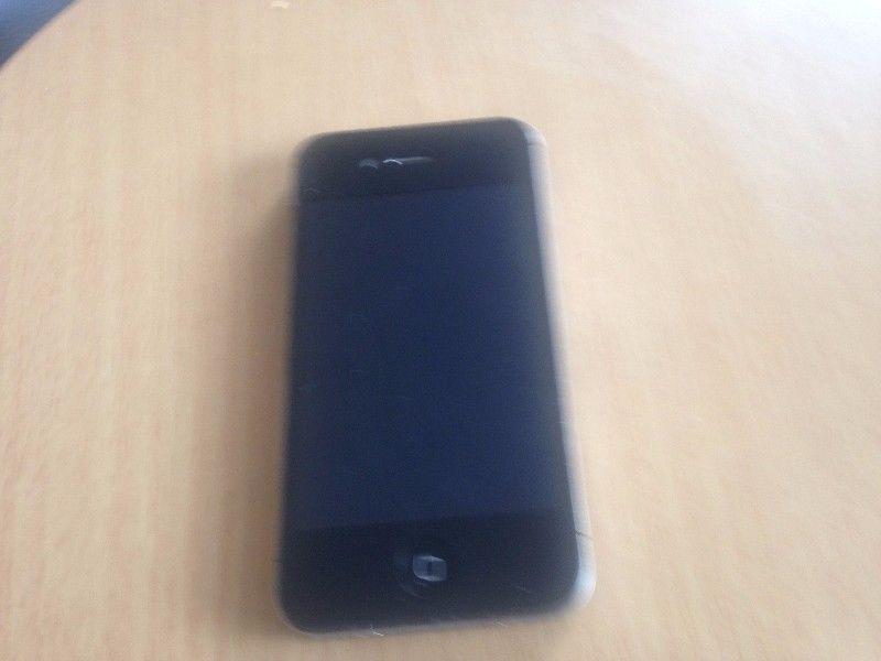 Apple iphone 5c and iphone 4s for sale excellent condition unlocked