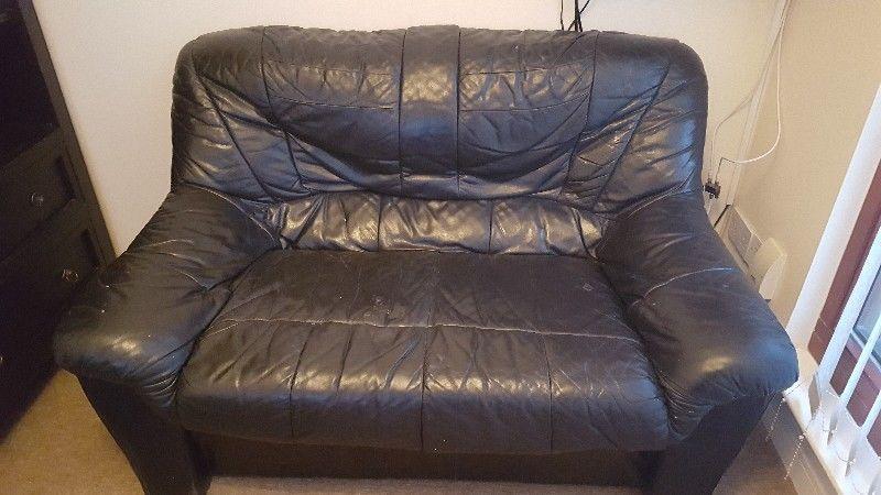 Free sofa and low rable