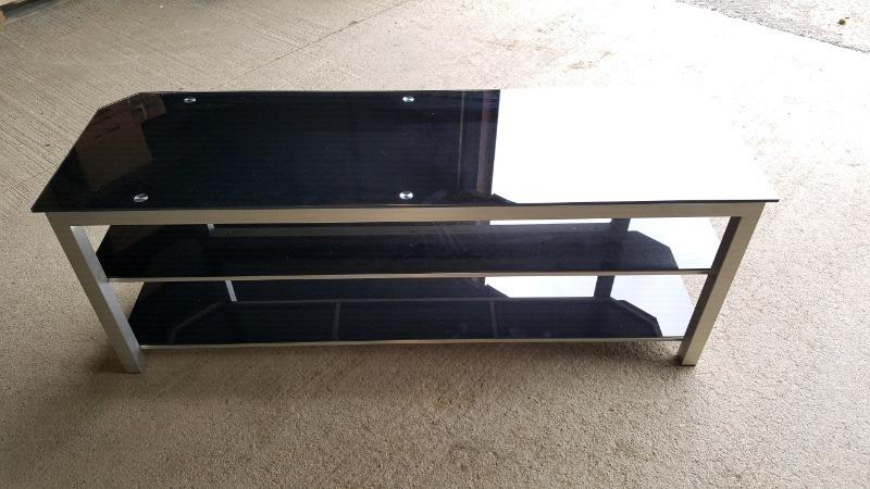 Tv stand table 5 feet new one