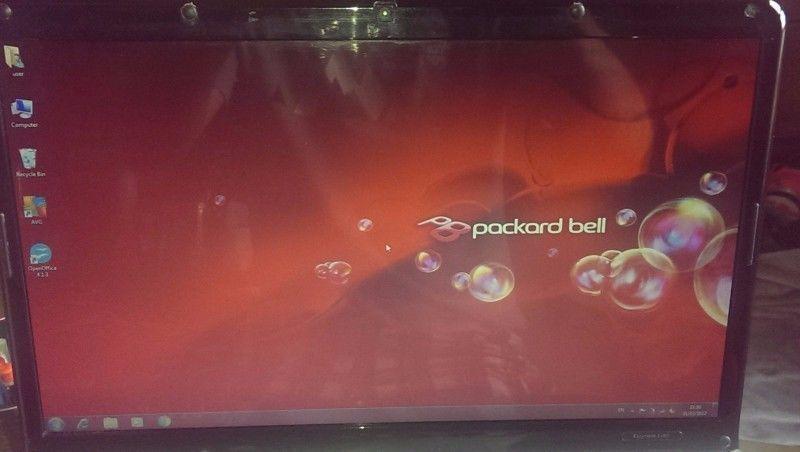 Laptop Packard Bell 17 inch LCD screen