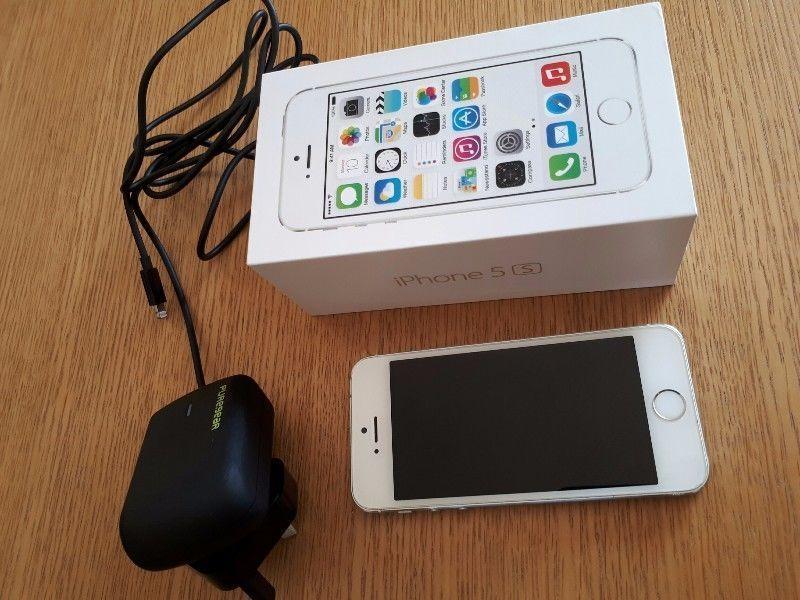 iPhone 5s unlocked 16 gb excellent condition
