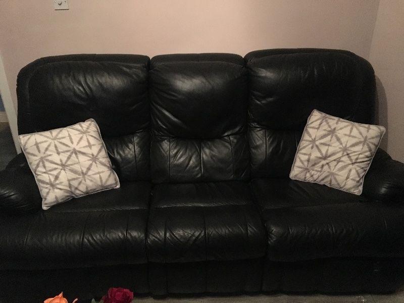 3&2 leather sofa recliners for sale