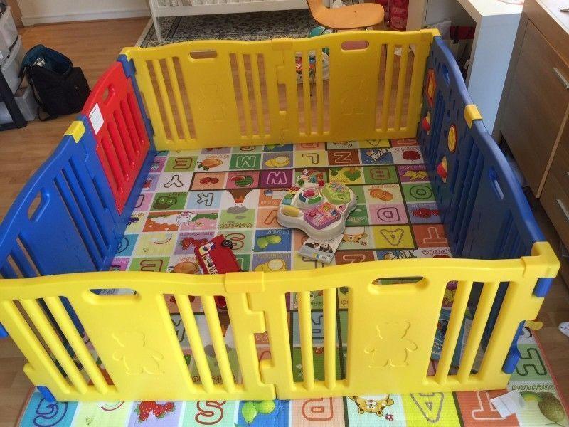Baby fance & play area gate - great condition