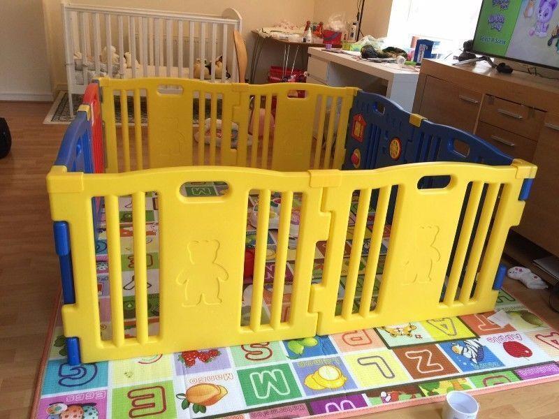 Baby fance & play area gate - great condition