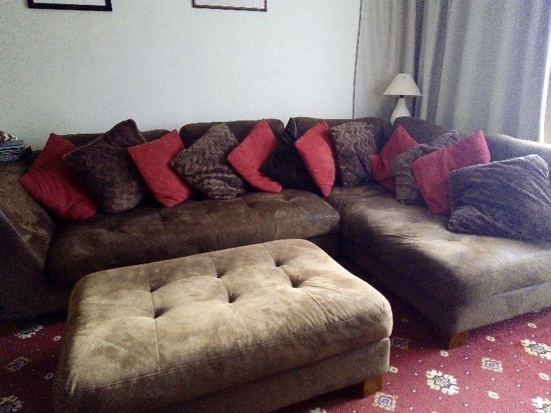 Large Corner Suite with footstool