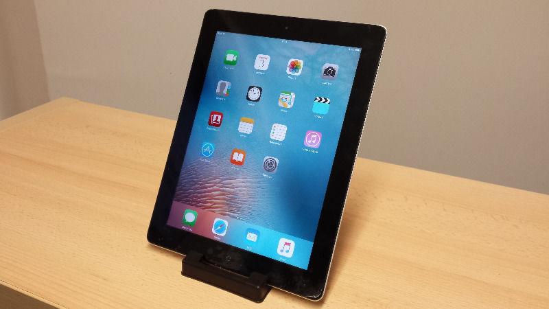 SALE Apple iPad 2 2nd Generation 16GB 9.7inch HD in SILVER