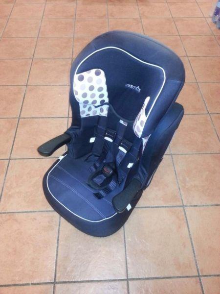 Car seat 9-36 kg