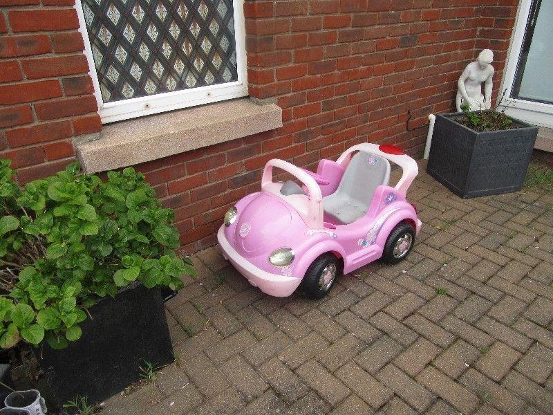 Pink car to play in no battery
