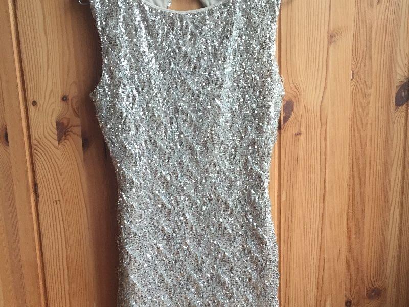 Ladies sparkly dress with tags