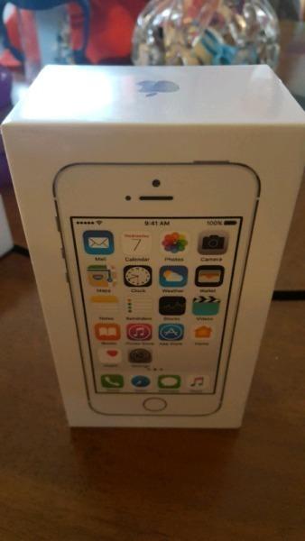 iPhone 5s 16gb Silver Eir Brand new!