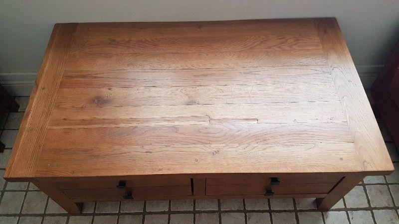 Solid oak coffee table with storage