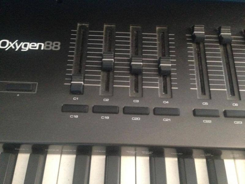Keyboard M-Audio Oxygen 88