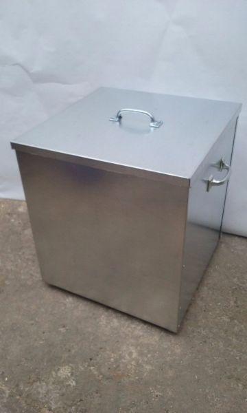 Galvanised Storage Box internal dimensions 40cm Height x 40cm wide x 40 cm wide