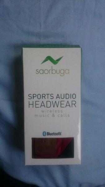 Saorbuga bluetooth earphones in sports headband BRAND NEW