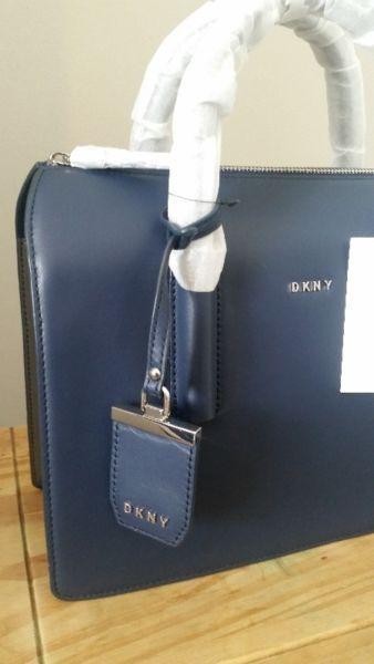 100% Authentic BNWT DKNY Leather hand bag