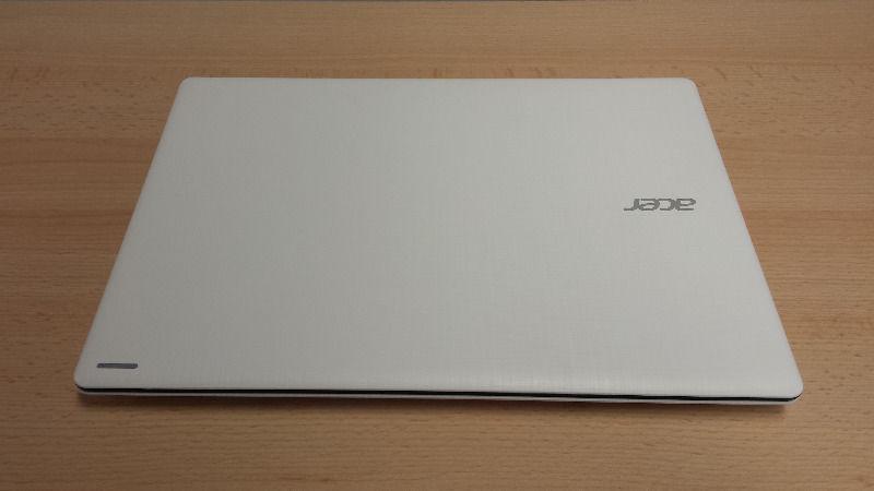NEW Handy Acer ASPIRE ONE 11inch Laptop in White