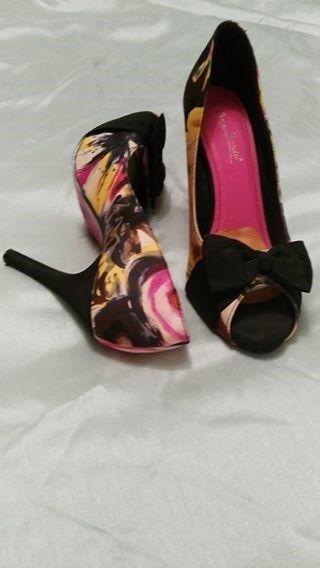 Shoes Size 5, Excellent Condition. Only worn once