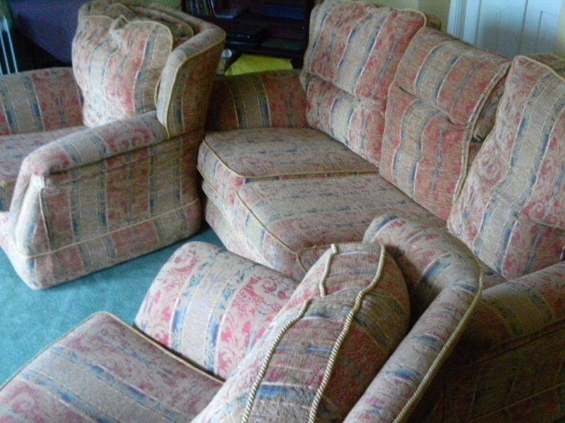for Free 3 seater sofa and two chairs must collect